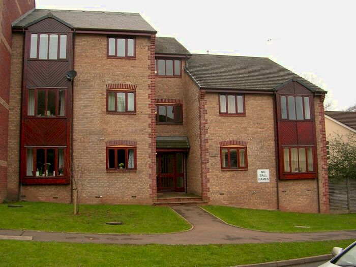 1 Bedroom Flat To Rent In Rena Hobson Court, Tiverton, EX16