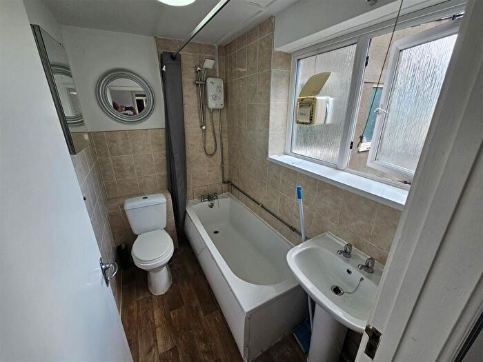 1 Bedroom Apartment To Rent In The Philog, Whitchurch, Cardiff, CF14