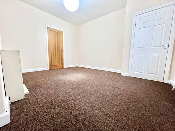2 Bedroom Terraced House To Rent In Everingham Road, Sheffield, S5