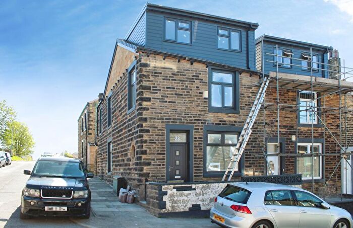 7 Bedroom Terraced House For Sale In Taylor Street, Brierfield, BB9