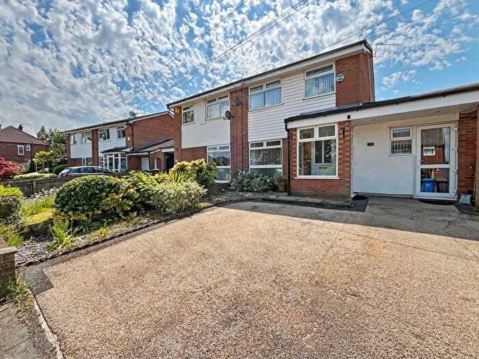 3 Bedroom Semi-Detached House For Sale In Sandgate Road, Whitefield, M45