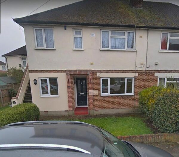 2 Bedroom Maisonette To Rent In Northdown Close, Ruislip, HA4