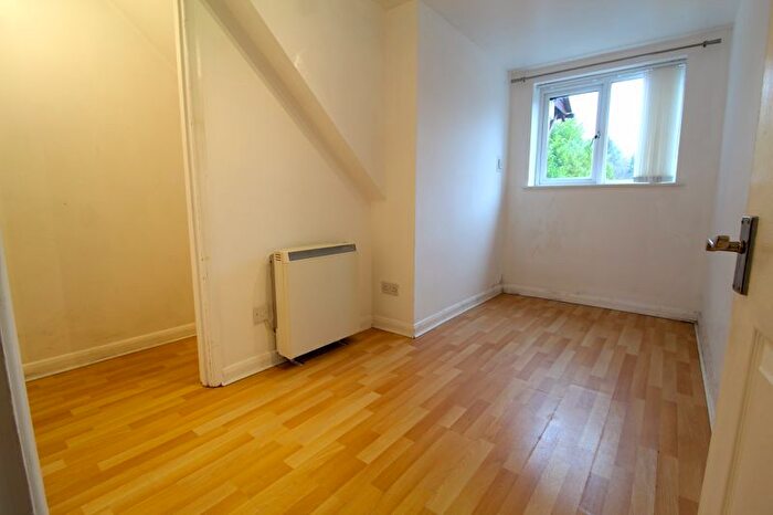 1 Bedroom Flat For Sale In Grange Close, Bradley Stoke, Bristol, BS32