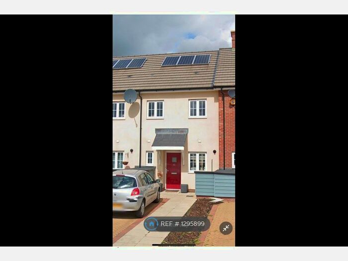 2 Bedroom Terraced House To Rent In Twist Way, Slough SL2