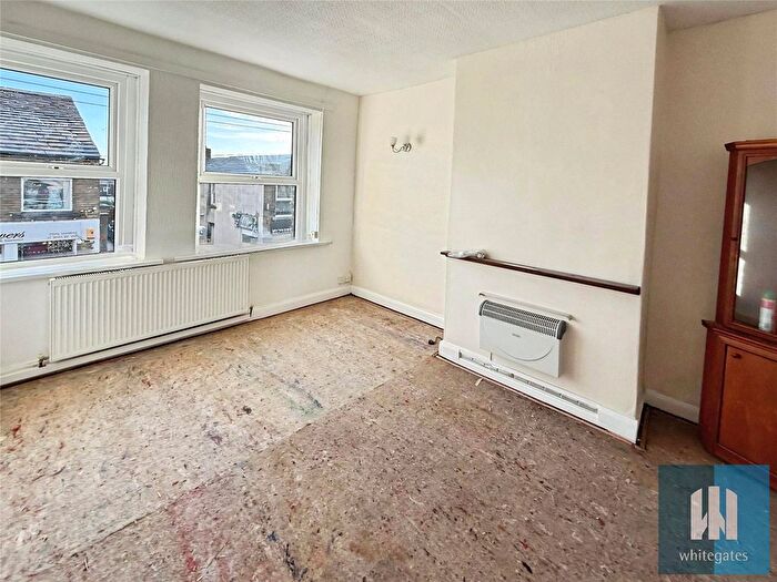 1 Bedroom Flat To Rent In Lidget Street, Lindley, Huddersfield, HD3