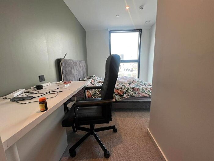 2 Bedroom Apartment To Rent In F Spinners Way, Castlefield, Manchester, M15