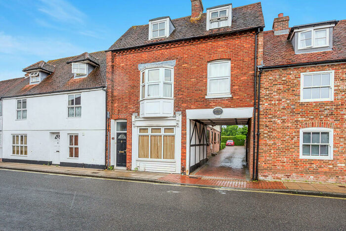 2 Bedroom Flat To Rent In West Street, Havant, Hampshire, PO9