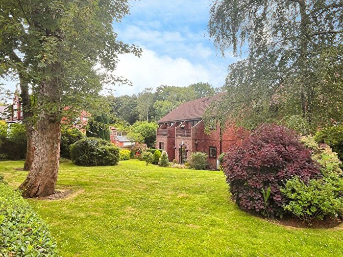 2 Bedroom Apartment For Sale In Greenmount Court, Heaton, BL1