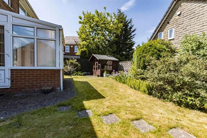 Detached House For Sale In Park Lane, Chesterfield, Derbyshire, S41