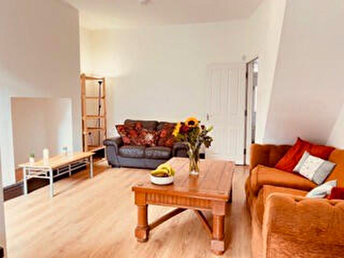 3 Bedroom House To Rent In Welby Street, Manchester, Lancashire, M13