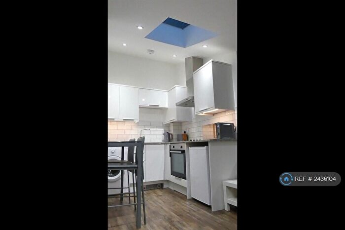 1 Bedroom Flat To Rent In Modern Furnished, Braintree, CM7