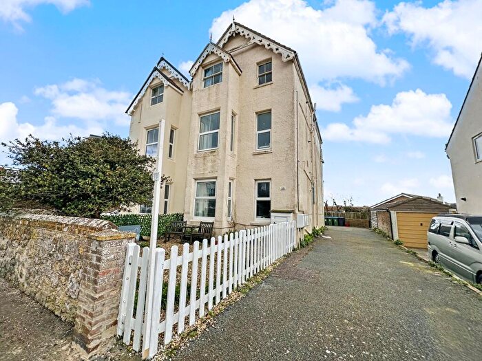 1 Bedroom Flat For Sale In Claremont Road, Seaford, BN25