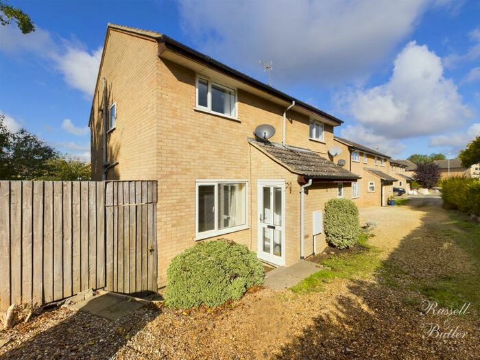 2 Bedroom Semi-Detached House To Rent In Clarkes Way, Brackley, NN13