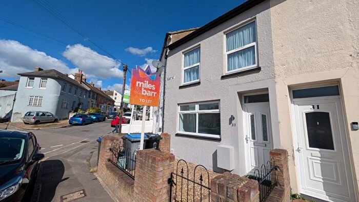 2 Bedroom End Terrace House To Rent In East Street, Dover, Kent, CT17