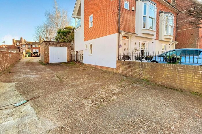 Garage / Parking For Sale In East Street, Lewes, BN7