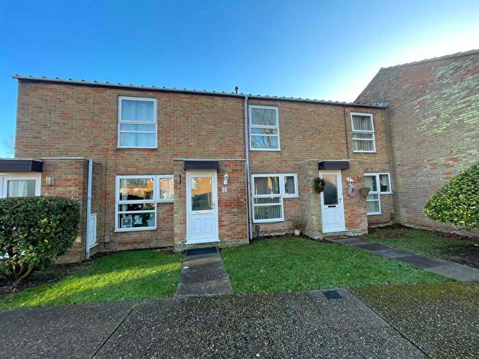 2 Bedroom Property To Rent In Ayelands, New Ash Green, Longfield, DA3