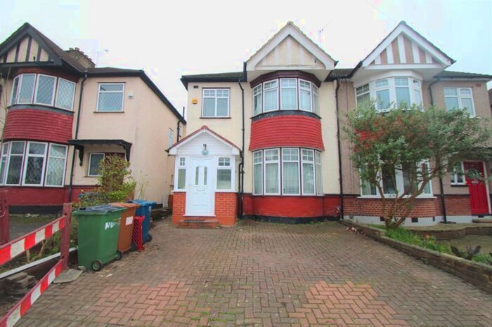 3 Bedroom Semi-Detached House To Rent In Northumberland Road, North Harrow, Harrow, HA2