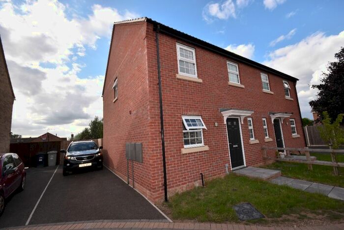 3 Bedroom Semi-Detached House To Rent In Chadwick Way, Coningsby, LN4
