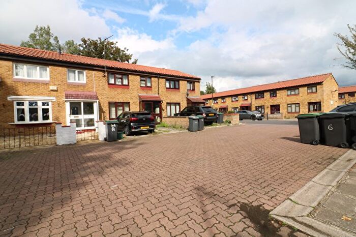 3 Bedroom Terraced House To Rent In Portland Road, London, N15