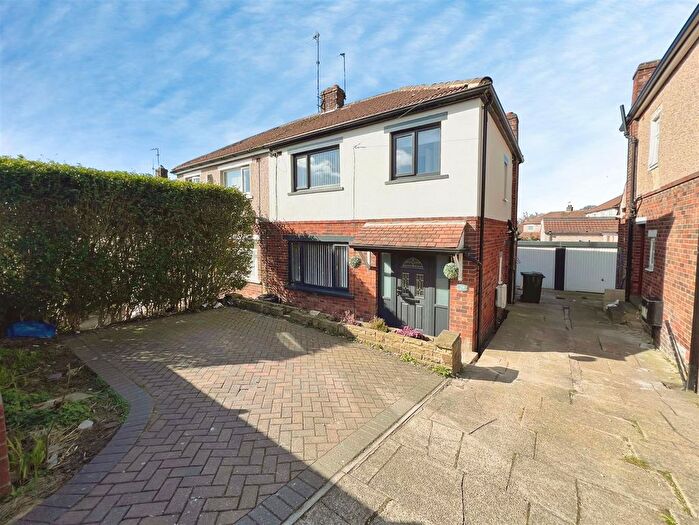 3 Bedroom Semi Detached House For Sale In Grove House Road, Bradford, BD2