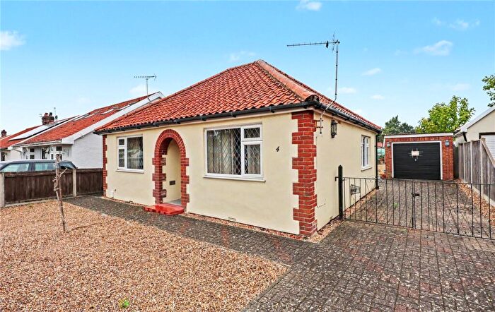 2 Bedroom Bungalow For Sale In Bracken Avenue, Hellesdon, Norwich, Norfolk, NR6