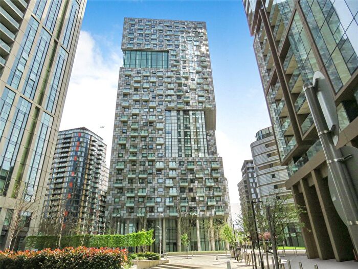 3 Bedroom Flat To Rent In Talisman Tower, Lincoln Plaza, Canary Wharf, E14