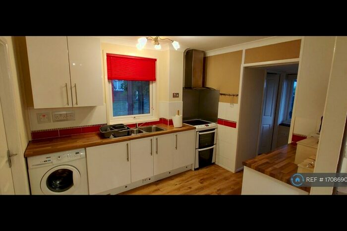 5 Bedroom Semi-Detached House To Rent In Cunningham Road, Norwich, NR5