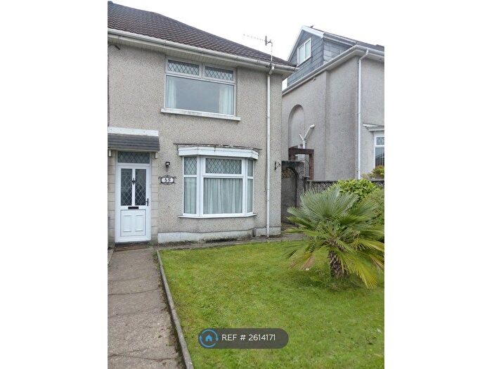 3 Bedroom Semi-Detached House To Rent In Tycoch Road, Swansea, SA2