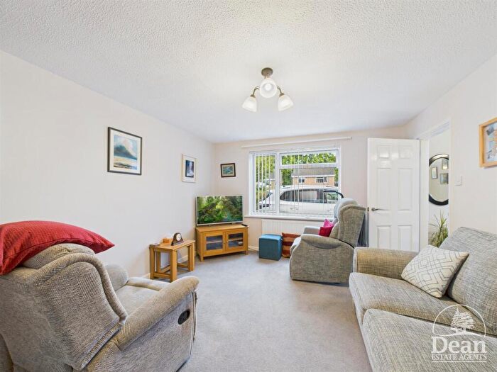 4 Bedroom Detached House For Sale In Bracken Close, Lydney, GL15