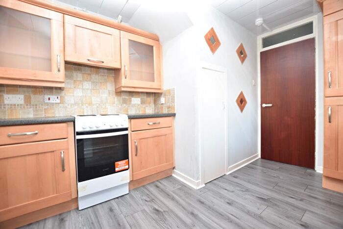 3 Bedroom Flat To Rent In Braehead Road, Cumbernauld, G67