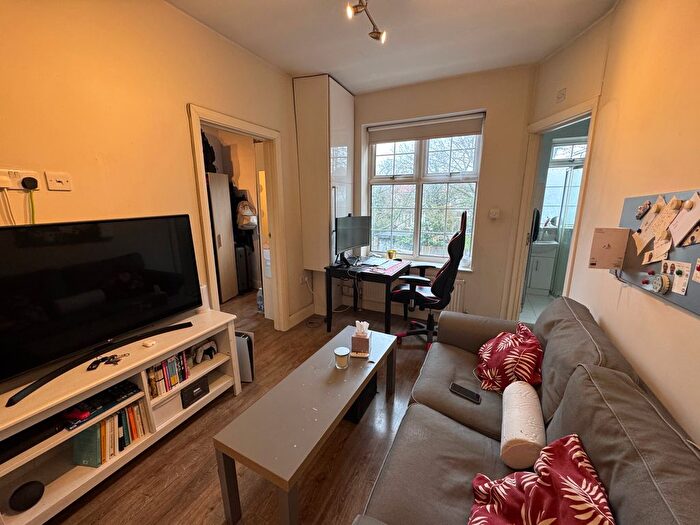 1 Bedroom Flat To Rent In Greyhound Hill, London, NW4