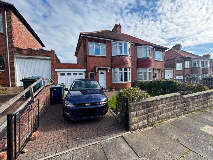 3 Bedroom Semi-Detached House For Sale In Longridge Avenue, Cochrane Park, NE7