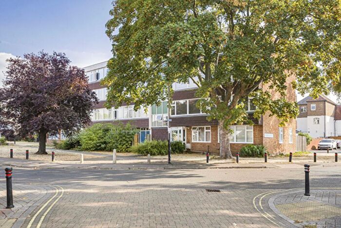 3 Bedroom Apartment For Sale In Atherton Court, Meadow Lane, Eton, Windsor, Windsor And Maidenhead, SL4