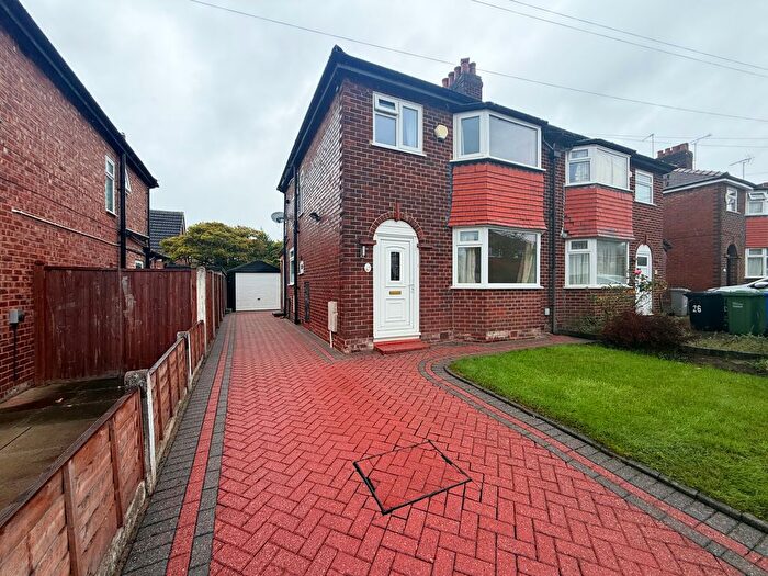 3 Bedroom Property To Rent In Elmridge Drive, Altrincham, WA15