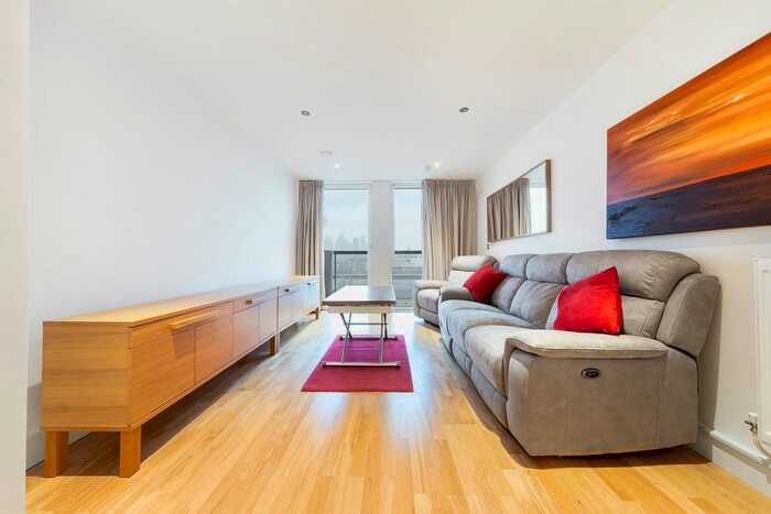 1 Bedroom Flat To Rent In Jubilee Court, Victoria Parade, Greenwich, London, SE10