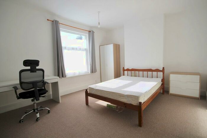 4 Bedroom Terraced House To Rent In Avenue Road Extension, Clarendon Park, Leicester, LE2