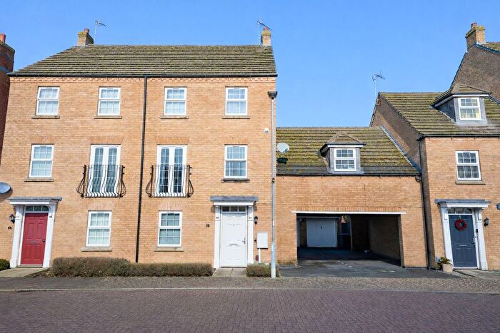 4 Bedroom Town House For Sale In Lady Jane Walk, Scraptoft, Leicestershire, LE7