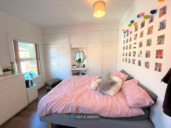 4 Bedroom Terraced House To Rent In Whitby Road, Manchester, M14