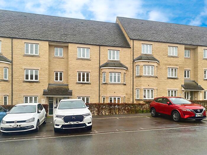 2 Bedroom Apartment For Sale In Bathing Place Court, Witney, Oxfordshire, OX28