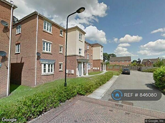 2 Bedroom Flat To Rent In Lane End, Rotherham, S60