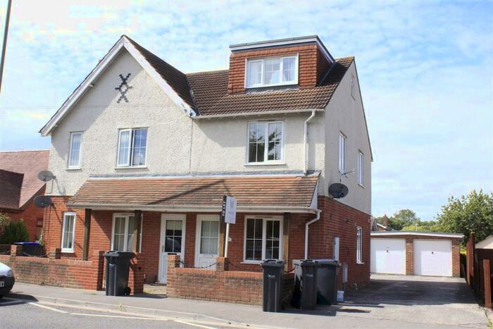 1 Bedroom Flat To Rent In Salisbury - Netherhampton Road, SP2