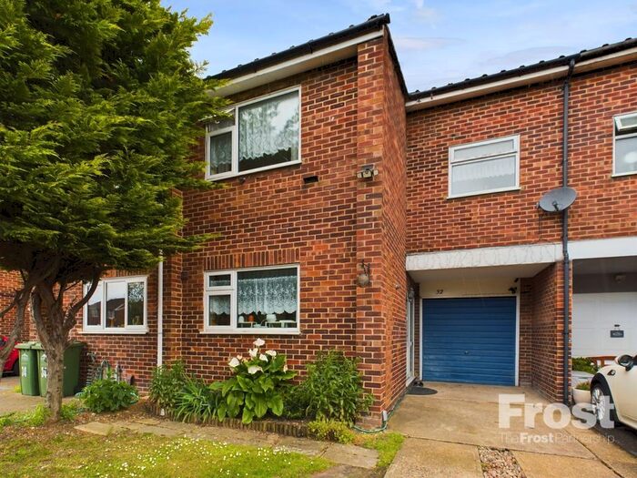 3 Bedroom Terraced House To Rent In Hithermoor Road, Stanwell Moor, Middlesex, TW19