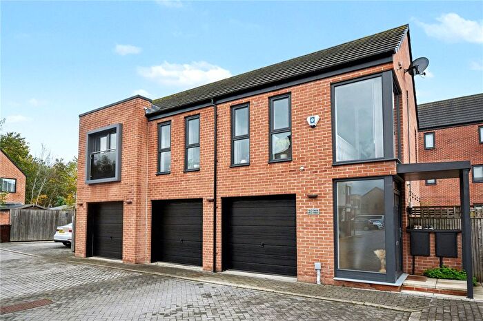 2 Bedroom Detached House For Sale In Church Street, Allerton Bywater, Castleford, West Yorkshire, WF10