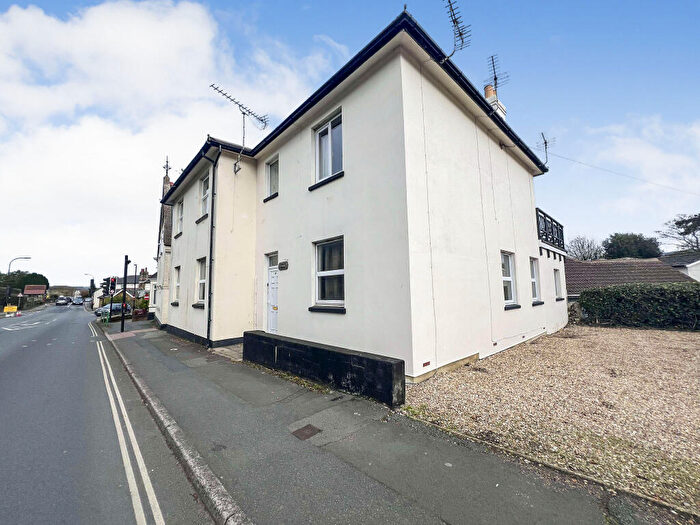 2 Bedroom Apartment To Rent In Broadway, Sandown, PO36