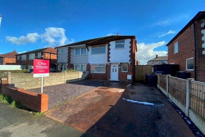 3 Bedroom Semi-Detached House To Rent In Newnham Drive, Ellesmere Port, CH65