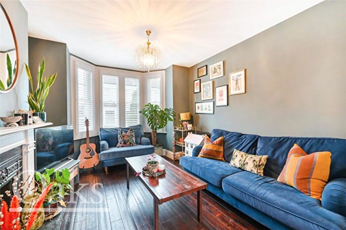 3 Bedroom Terraced House For Sale In Harrington Road, South Norwood, SE25