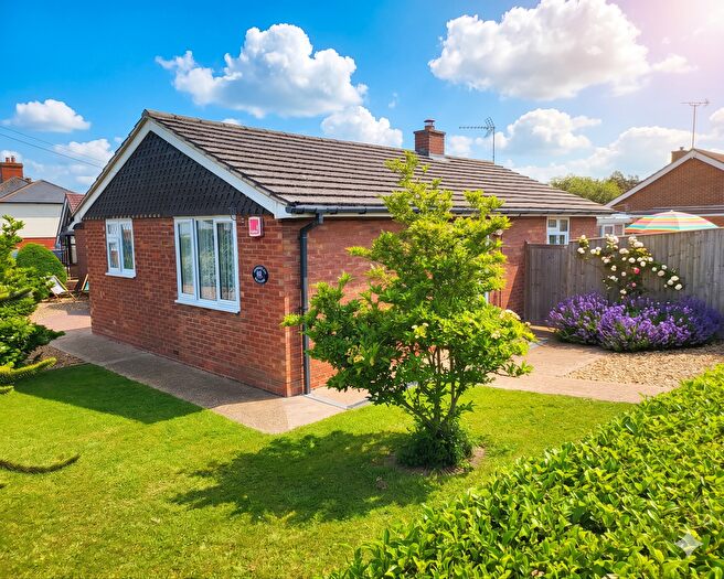 3 Bedroom Bungalow For Sale In Cromwell Avenue, Newport Pagnell, MK16