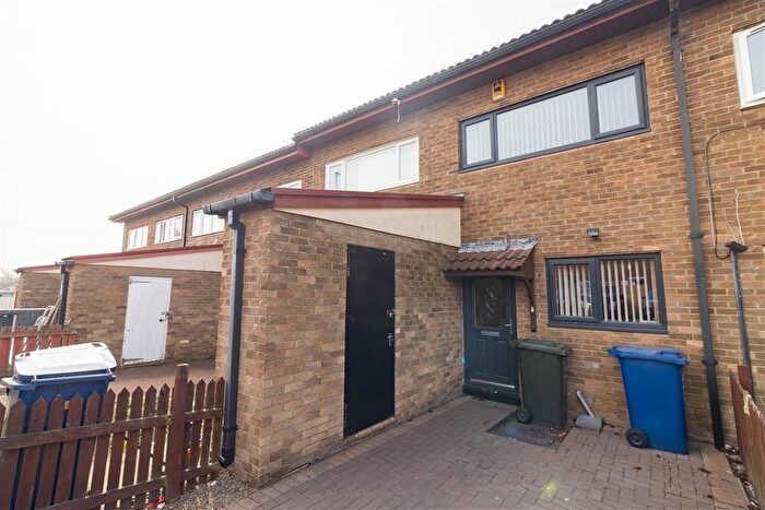 2 Bedroom Terraced House To Rent In Waterbeach Place, Newcastle Upon Tyne, NE5