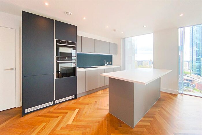 2 Bedroom Apartment To Rent In East Tower, Owen Street, M15