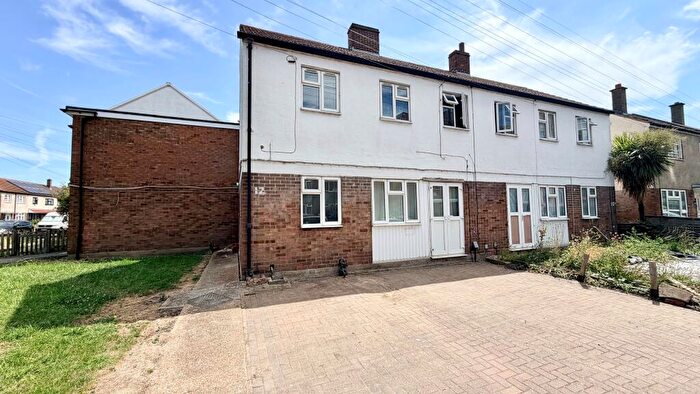 1 Bedroom Flat To Rent In Endeavour Way, Barking, IG11